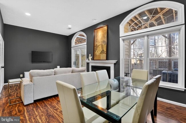 Building Photo - 11433 Heritage Oak Ct