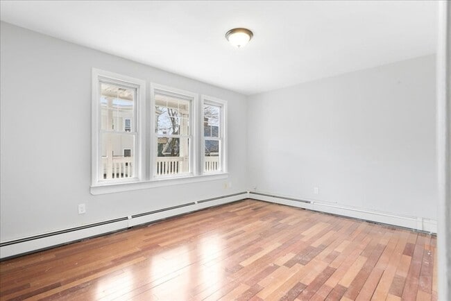 Building Photo - 75 Bellevue St