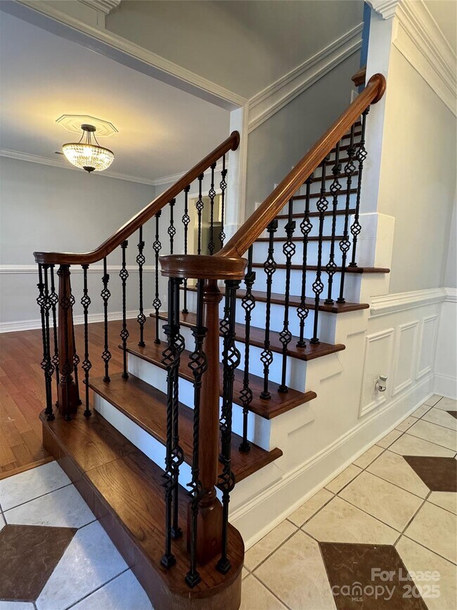 Building Photo - 4533 Cades Cove Dr
