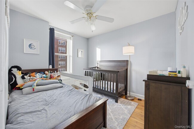 Building Photo - 21 Fairview Ave