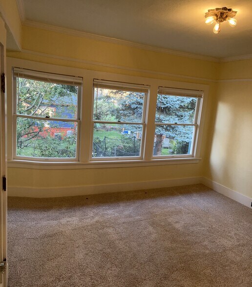 Master Bedroom Windows - 412 John Adams St