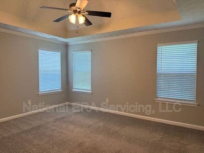 Building Photo - 711 Tullamore Way