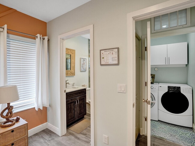 Building Photo - 937 SW 17th St