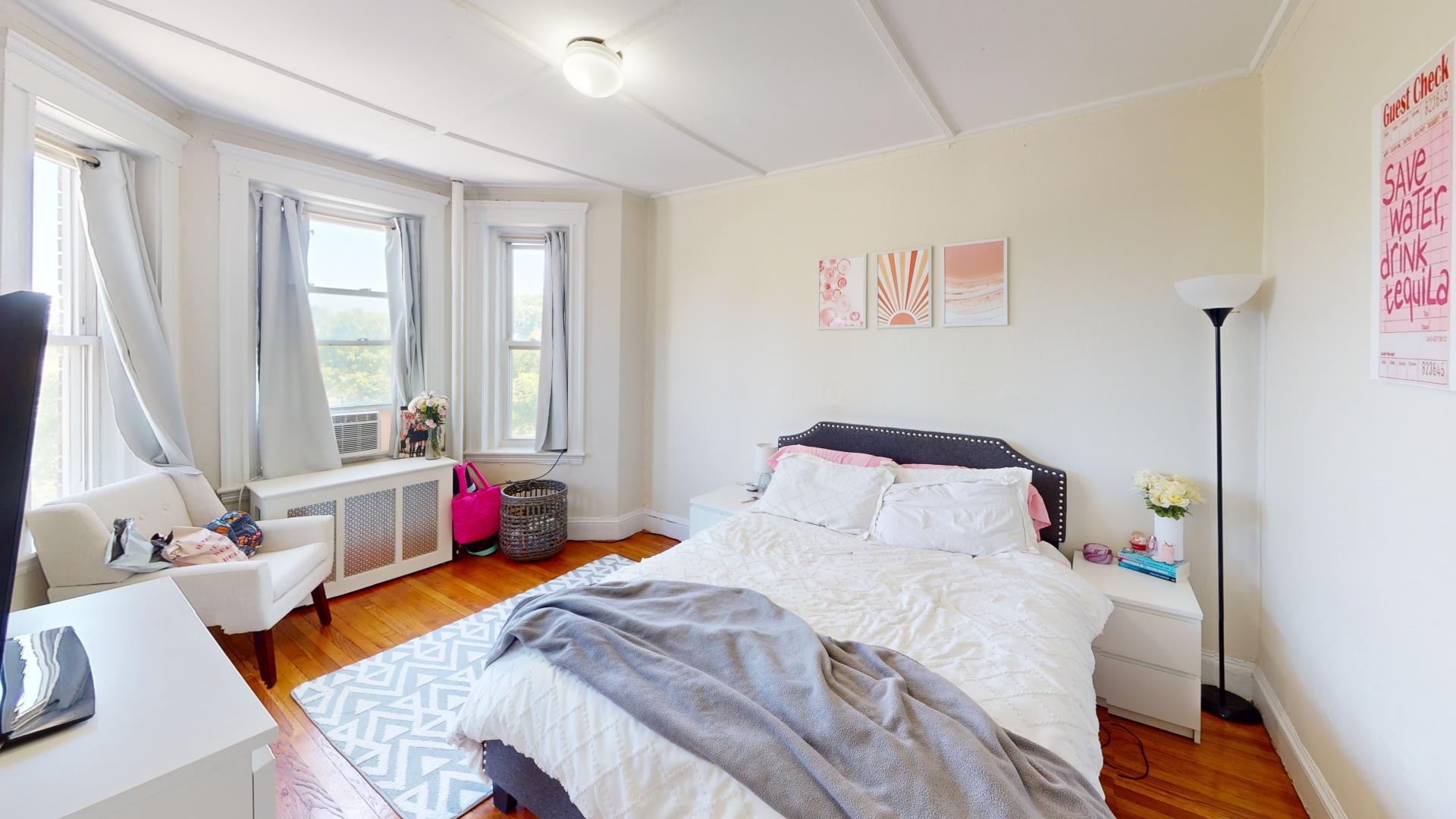 Building Photo - 1175 Boylston St