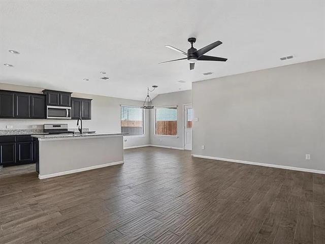 Building Photo - 9805 Summerton Dr