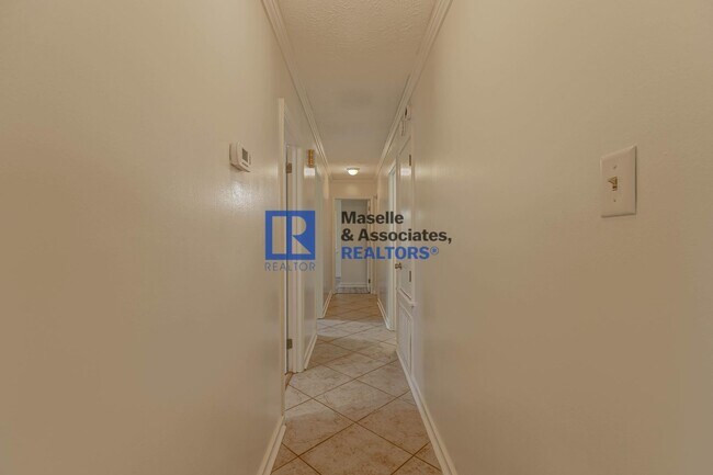 Building Photo - 4 Bed/2 Bath Home in Traceland North in Madison