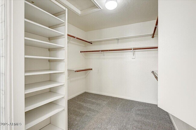 Building Photo - 13383 W Alvarado Dr