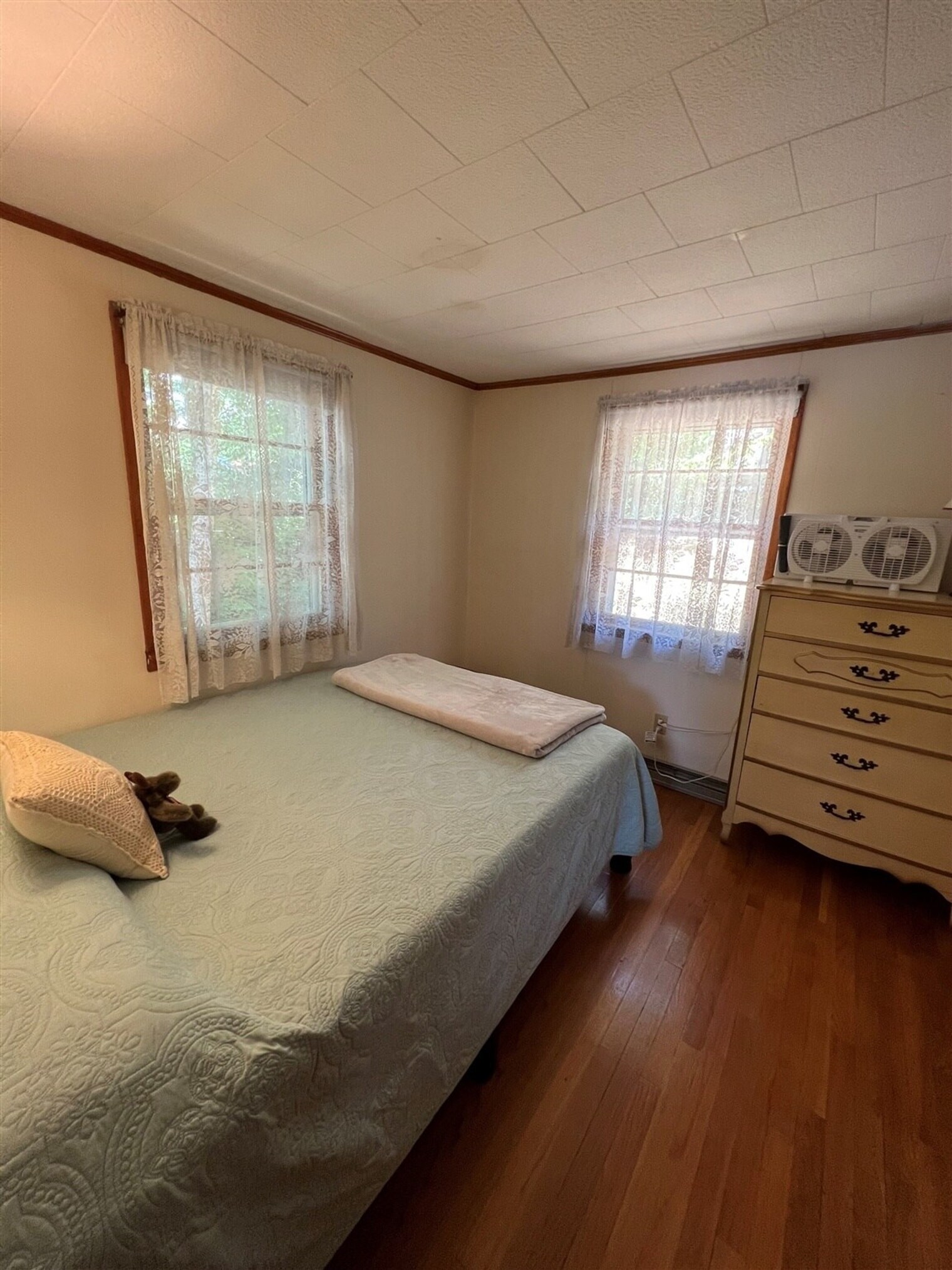 Building Photo - 94 Harbor Rd