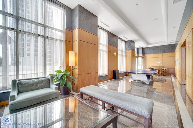 Building Photo - 420 E Waterside Dr