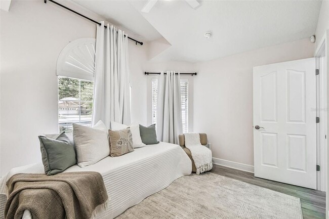 Building Photo - 13401 Fawn Springs Dr