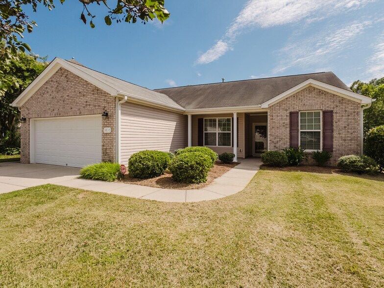 Building Photo - 3835 Raintree Dr