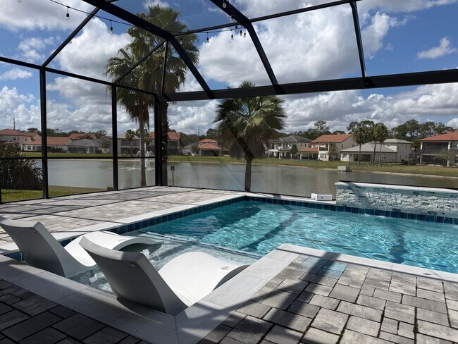 Building Photo - Luxury Water view Home for rent