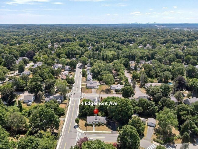 Building Photo - 4 Edgemont Ave