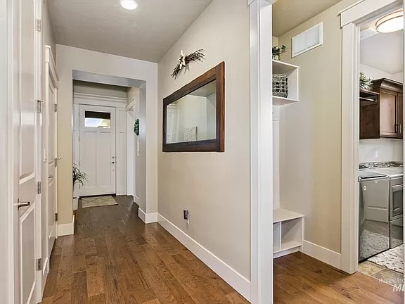 Building Photo - 12218 S Red Hawk Pl