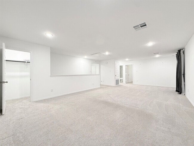 Building Photo - 9662 Caney Trails Rd