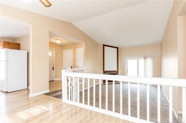 Building Photo - 100 Lewiston Ct