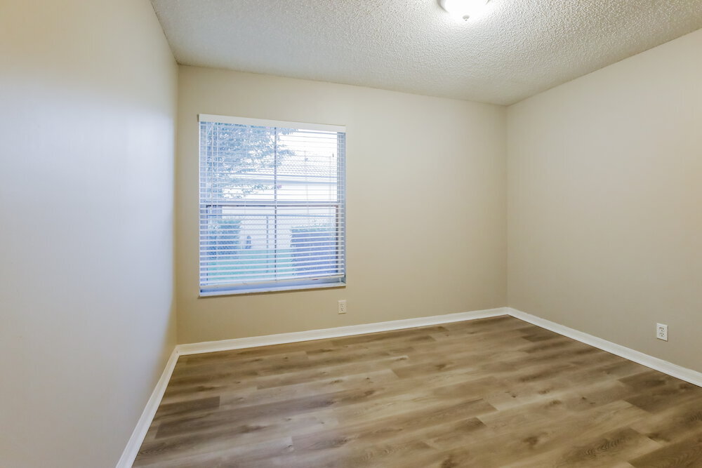 Building Photo - 16203 10th St