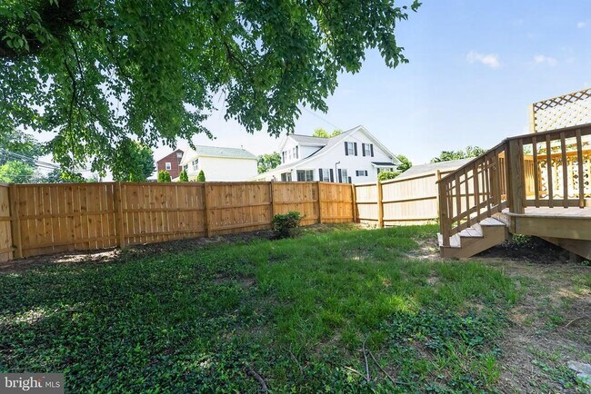 Building Photo - 4630 Warren Tree Way