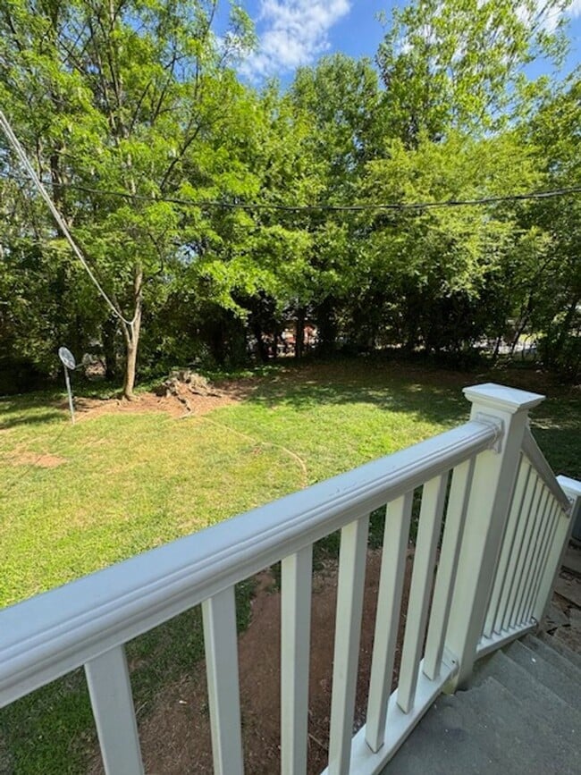 Building Photo - Adorable 2 Bedroom-1 Bath Bungalow within walking distance to Downtown Greer - Very Convenient