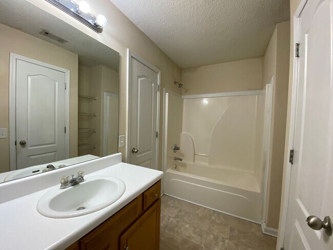 Building Photo - PRE-LEASING FOR AUGUST 2 2026 MOVE IN! 1/2 Off Deposit!