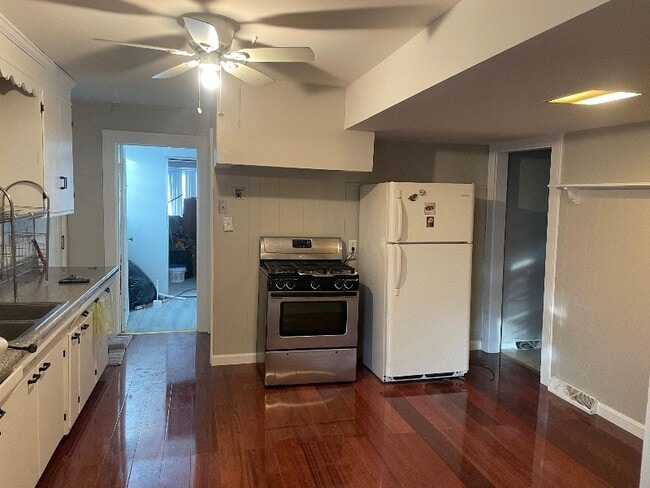 Building Photo - 3187 Abbott Rd