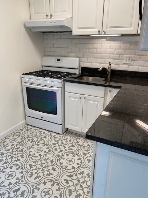 Kitchen - 1250 4th St SW