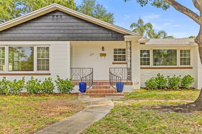 Building Photo - 1023 W Ohio Ave