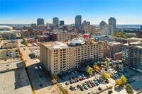 Building Photo - 701 N 15th St