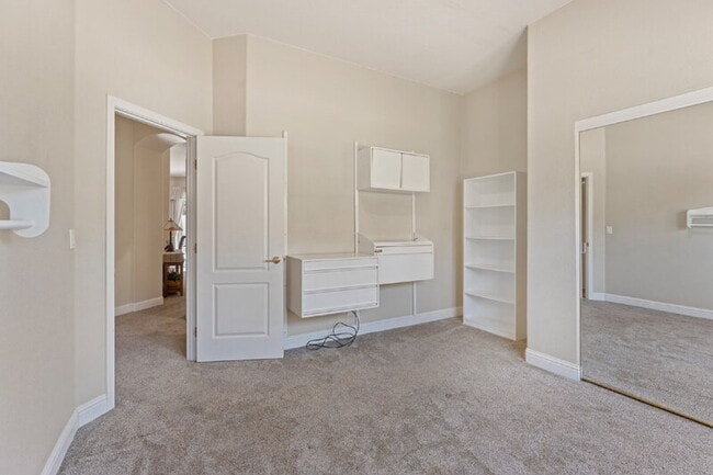 Building Photo - 1121 Galston Dr