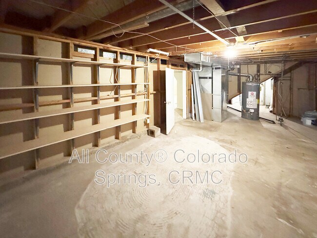 Building Photo - 2122 Meyers Ave