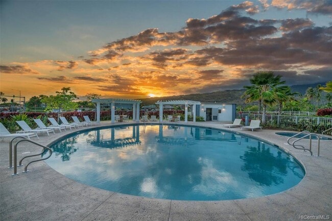 Building Photo - 7000 Hawaii Kai Dr