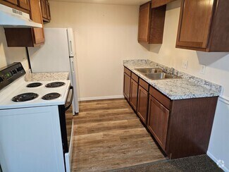 Building Photo - One Bedroom Park-like Setting!