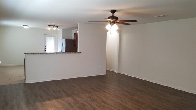 Building Photo - 1616 Treeta Trail