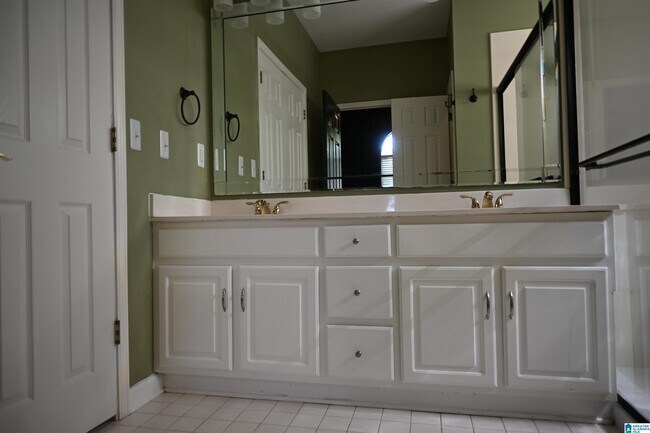 Building Photo - 2126 Russet Meadows Ln