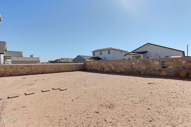 Building Photo - 12622 Zollinger Ave