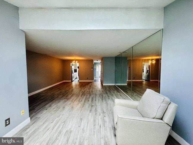 Building Photo - 22 Wyckwood Ct