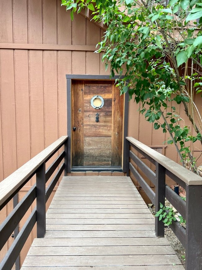 Building Photo - Cozy 3-Bed 2-Bath Cabin-Style Home Nestled...