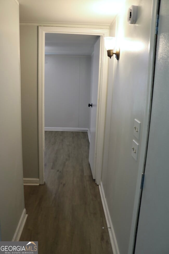 Building Photo - 42 Bartley Rd