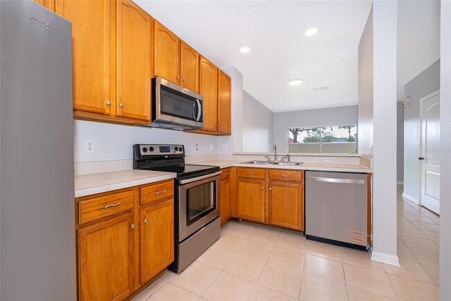 Building Photo - 3479 Wilshire Way Rd