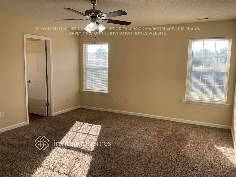 Building Photo - 8020 Caliber Woods Dr