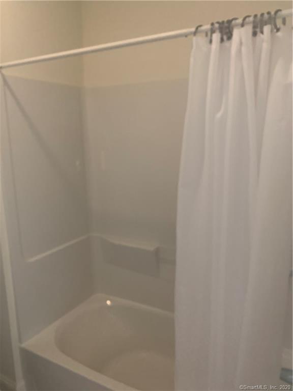 Building Photo - 20 Sherwood St