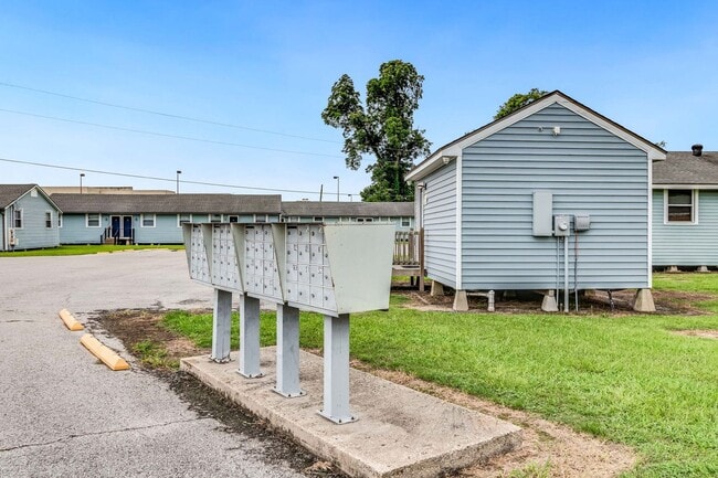 Building Photo - Lovely renovated 2 Bedroom in Broussard