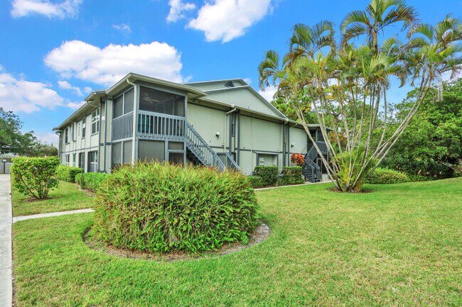 Building Photo - 8356 SE Croft Cir