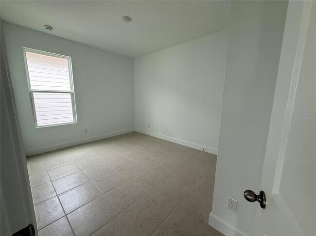 Building Photo - 2949 Sailhouse Dr