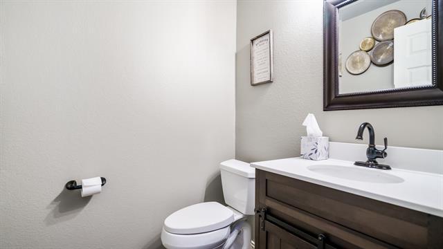 Building Photo - 3213 Carlisle St