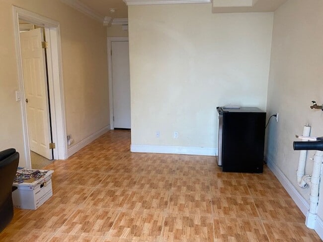 Building Photo - RC - 246 6th Ave, SF (RC)