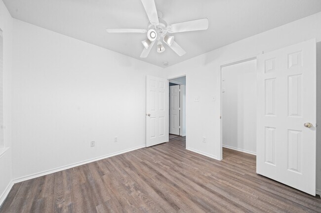 Building Photo - 5803 Afton Ridge Ln