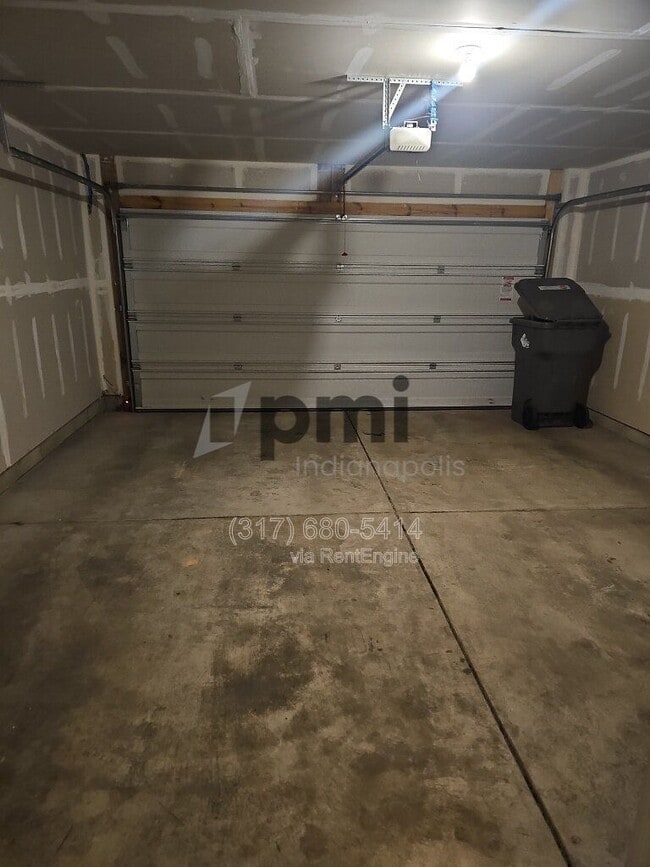 Building Photo - 2948 W New York St