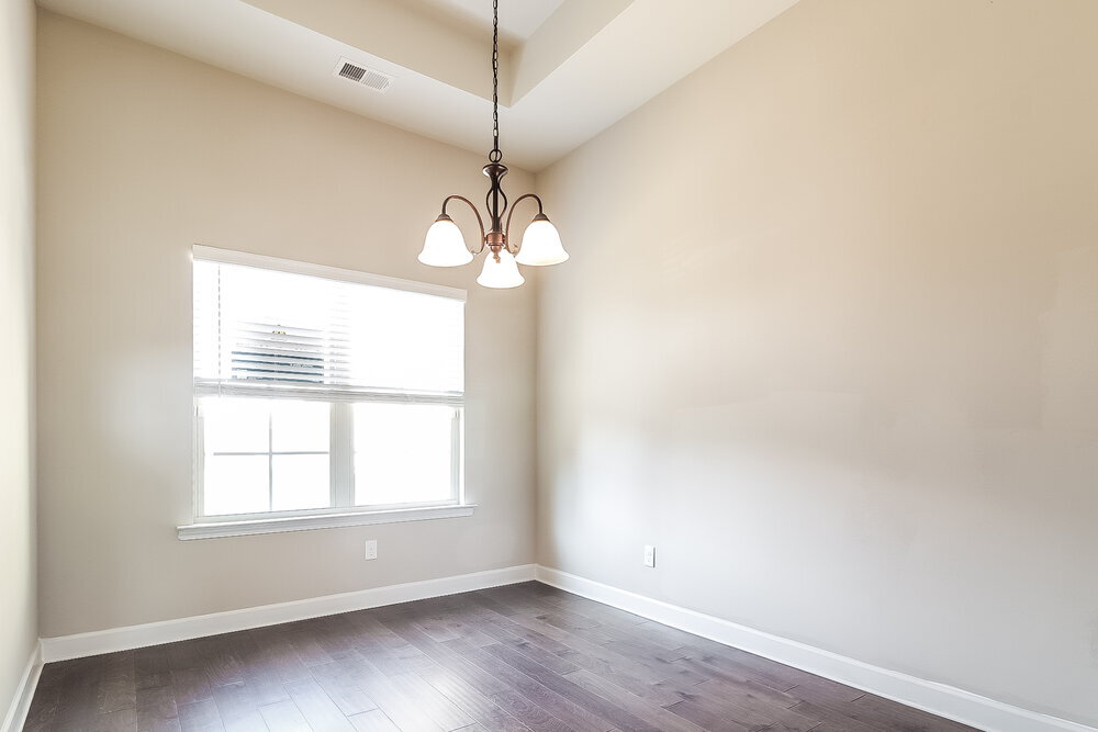 Building Photo - 3580 Sabra Ln