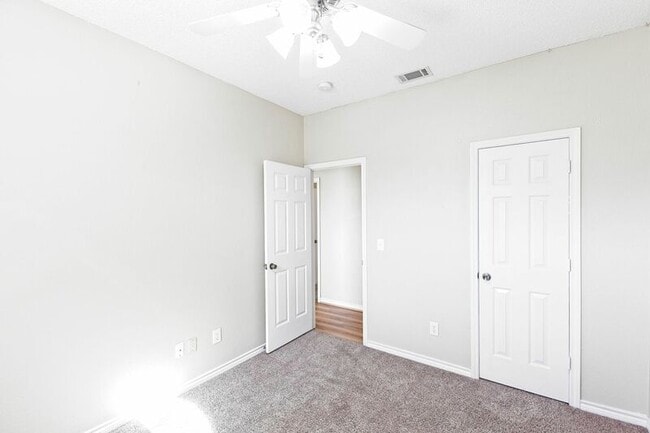 Building Photo - 10716 Trestles Rd